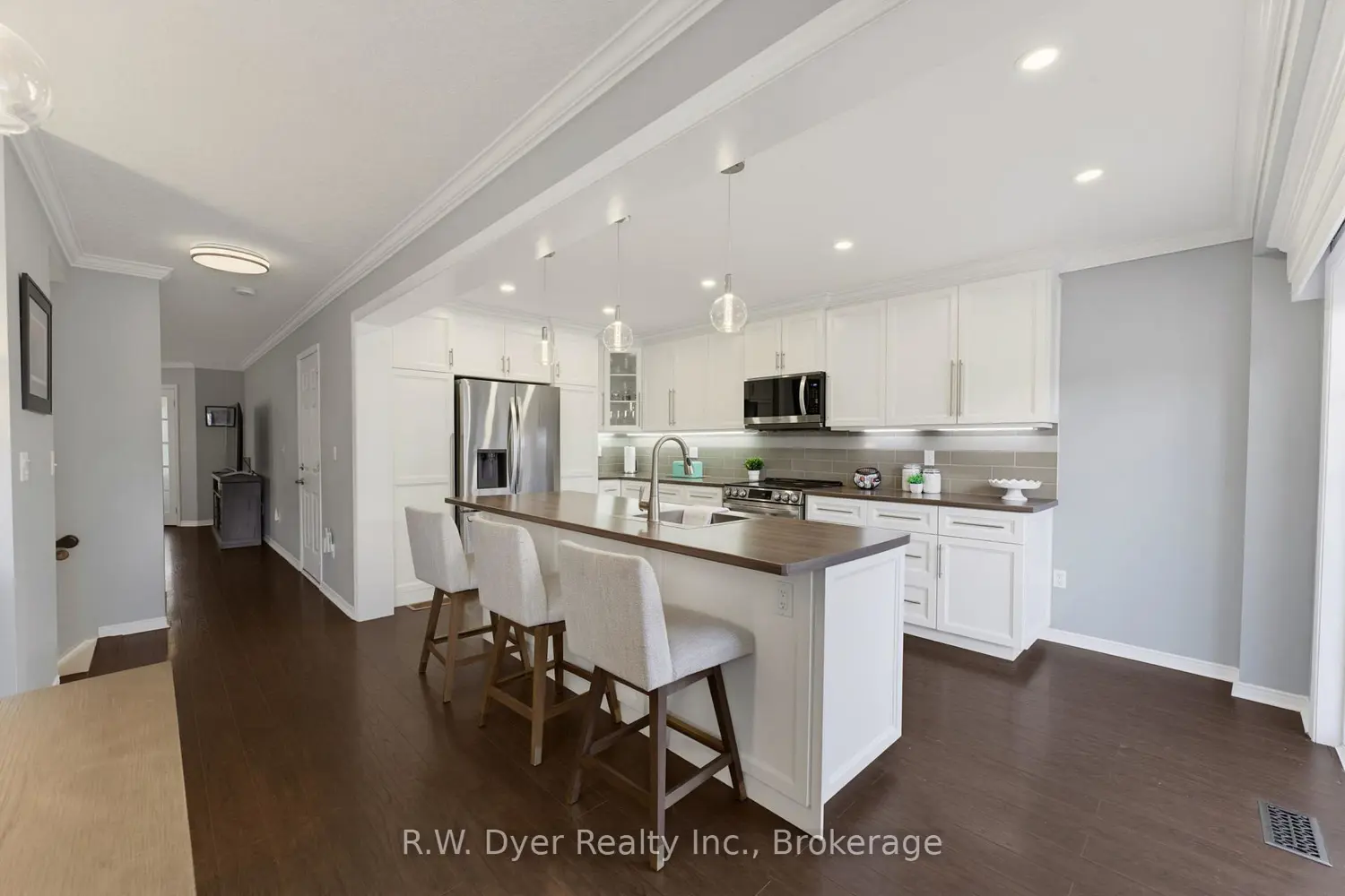 84 Wheeler Drive photo 4