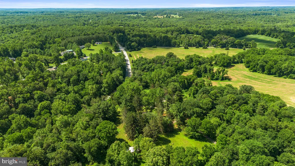4376 Route 97 Avenue, Brookeville, MD 20833