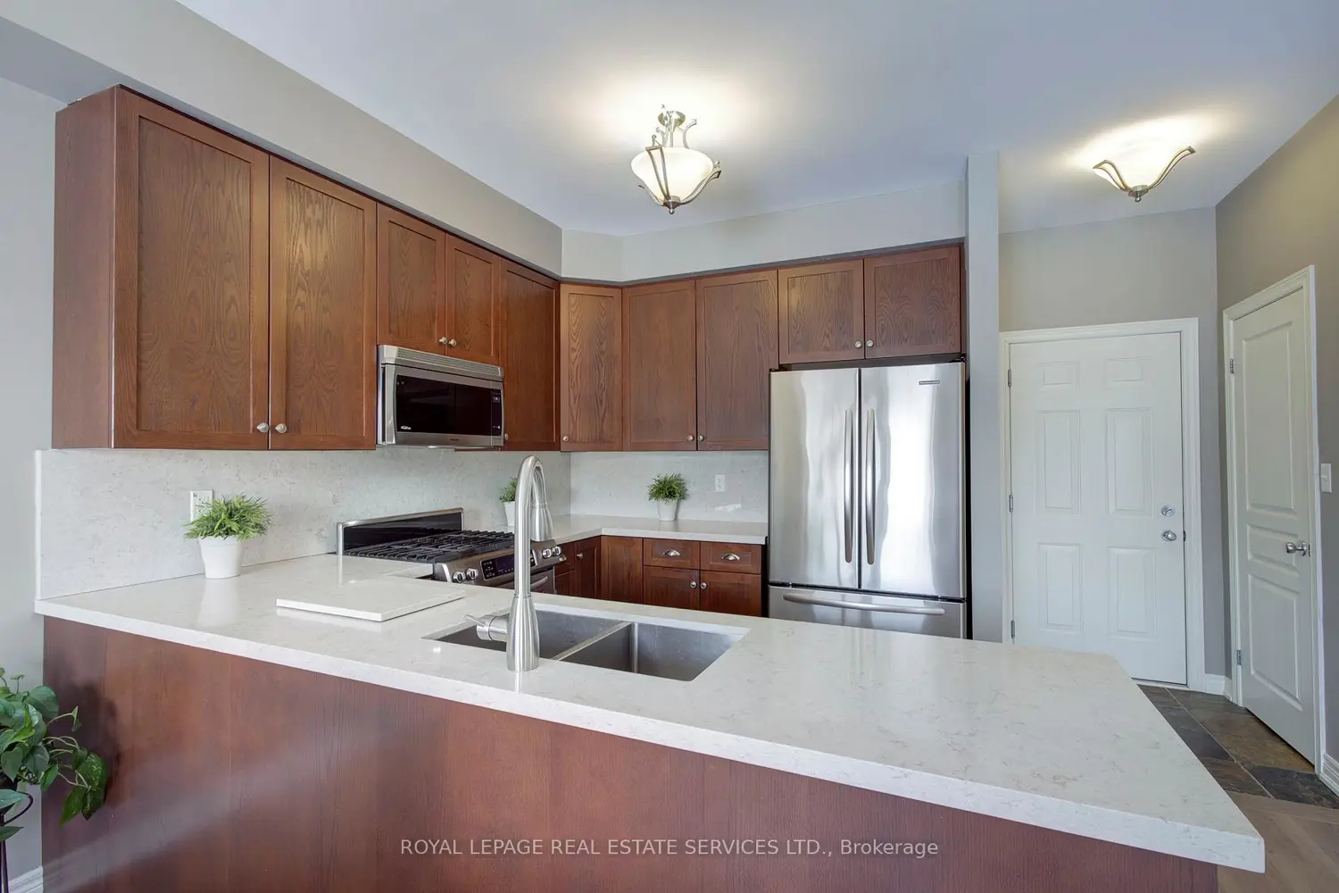 2275 Littondale Lane photo 3