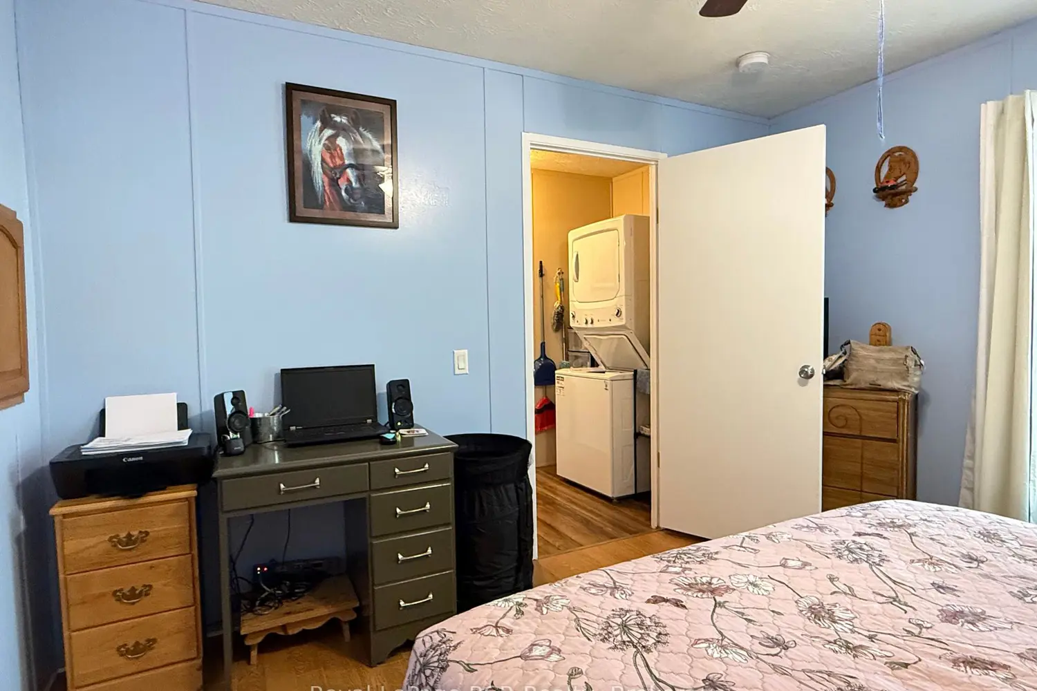 120 Sussex Square photo 5