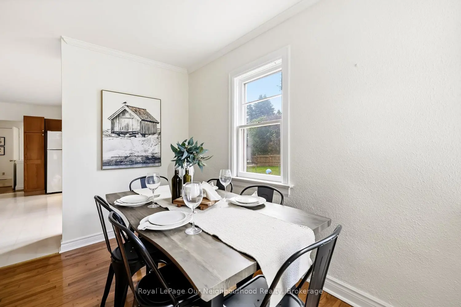 329 Perry Street photo 3