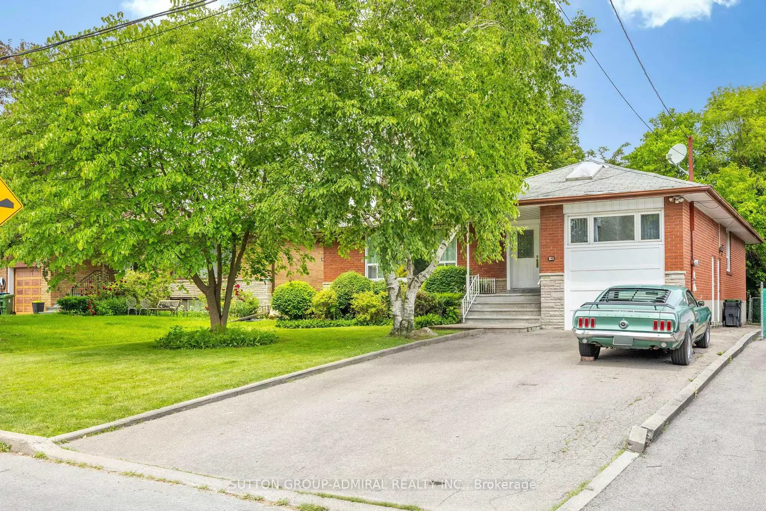 138 Kennard Avenue photo 2