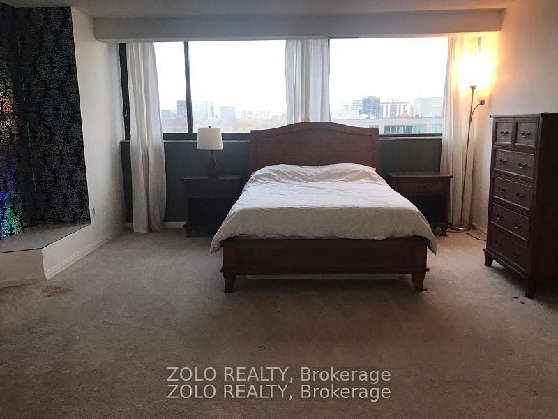 Primary Room-15 Mcmurrich Street, Toronto, ON, M5R 3M6