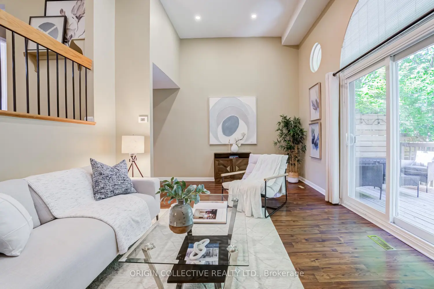 6 Oaken Gate Way