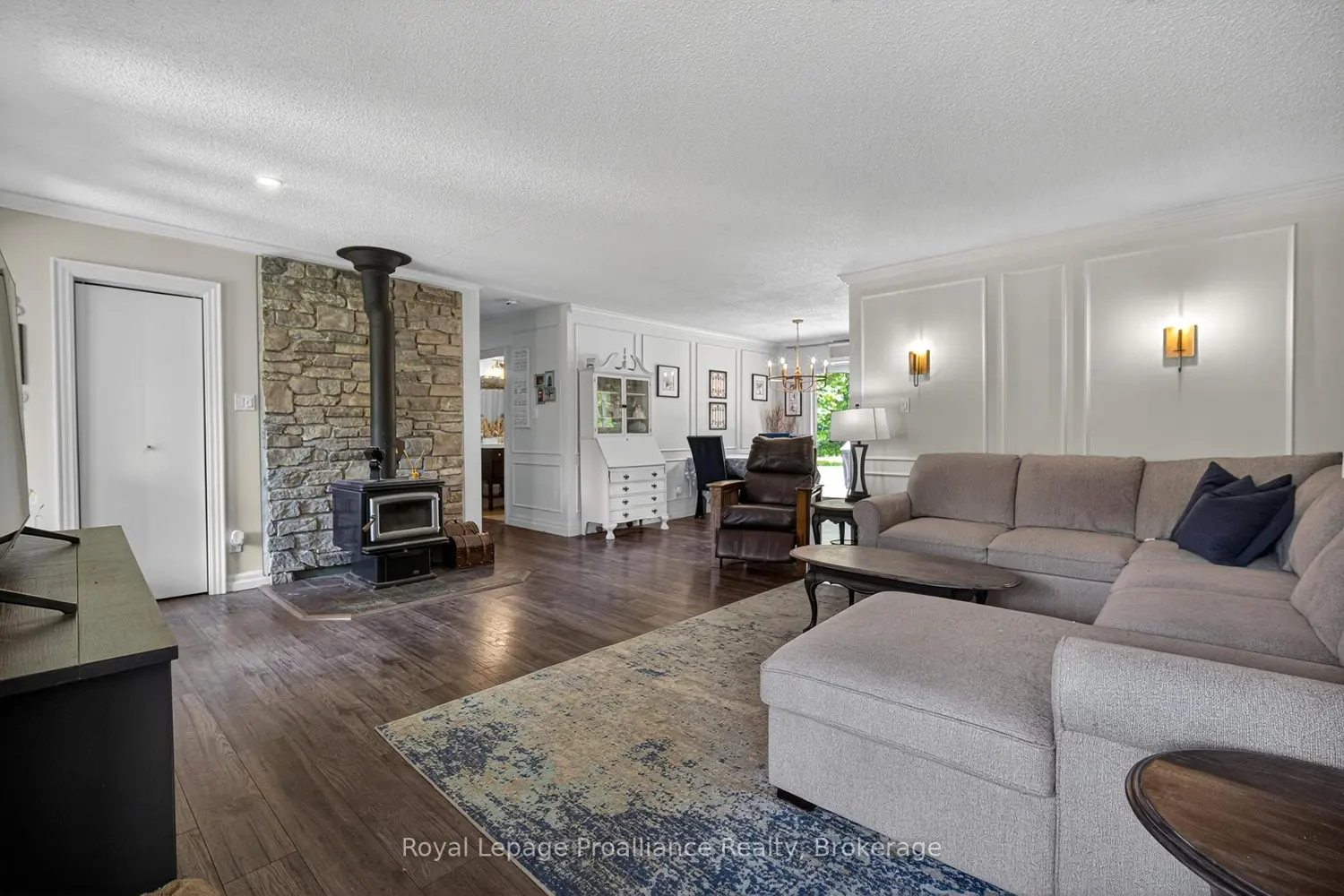 5048 Stirling-Marmora Road photo 5