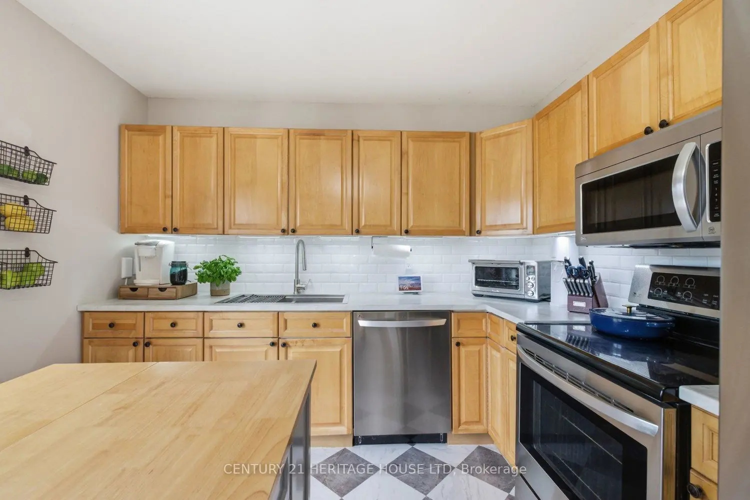 34 Primrose Drive photo 4