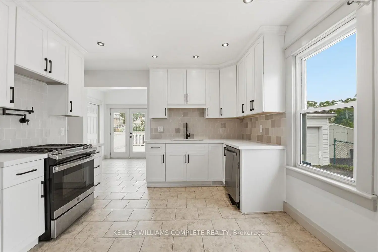 61 Wallace Avenue photo 2