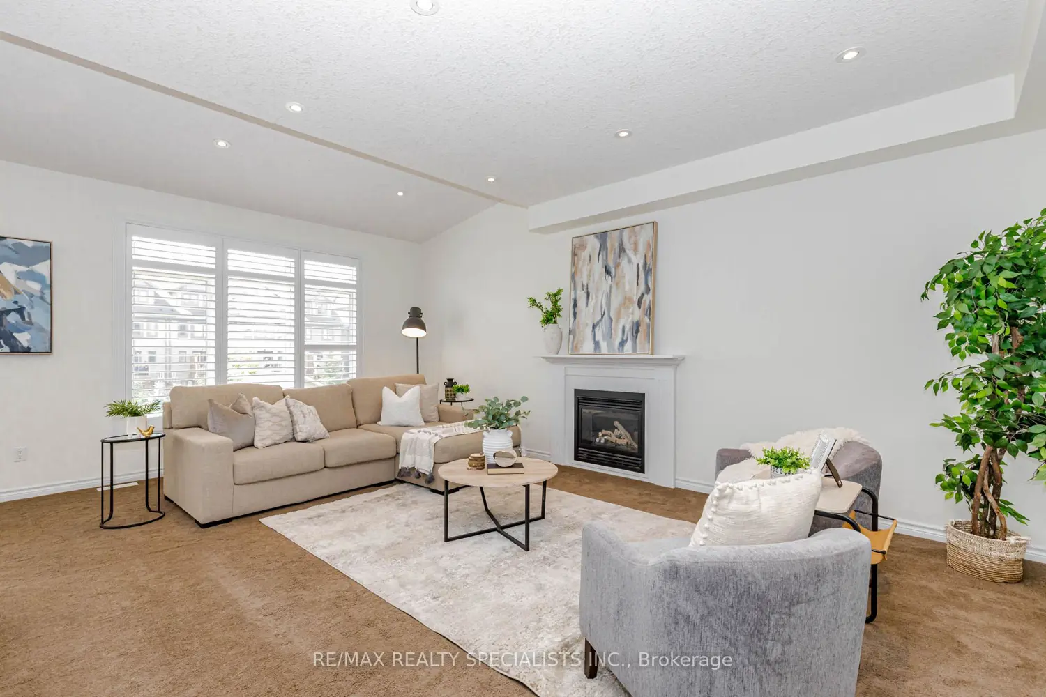 117 Norma Crescent photo 4