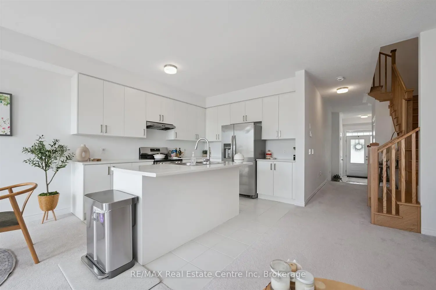 247 Farley Road photo 4