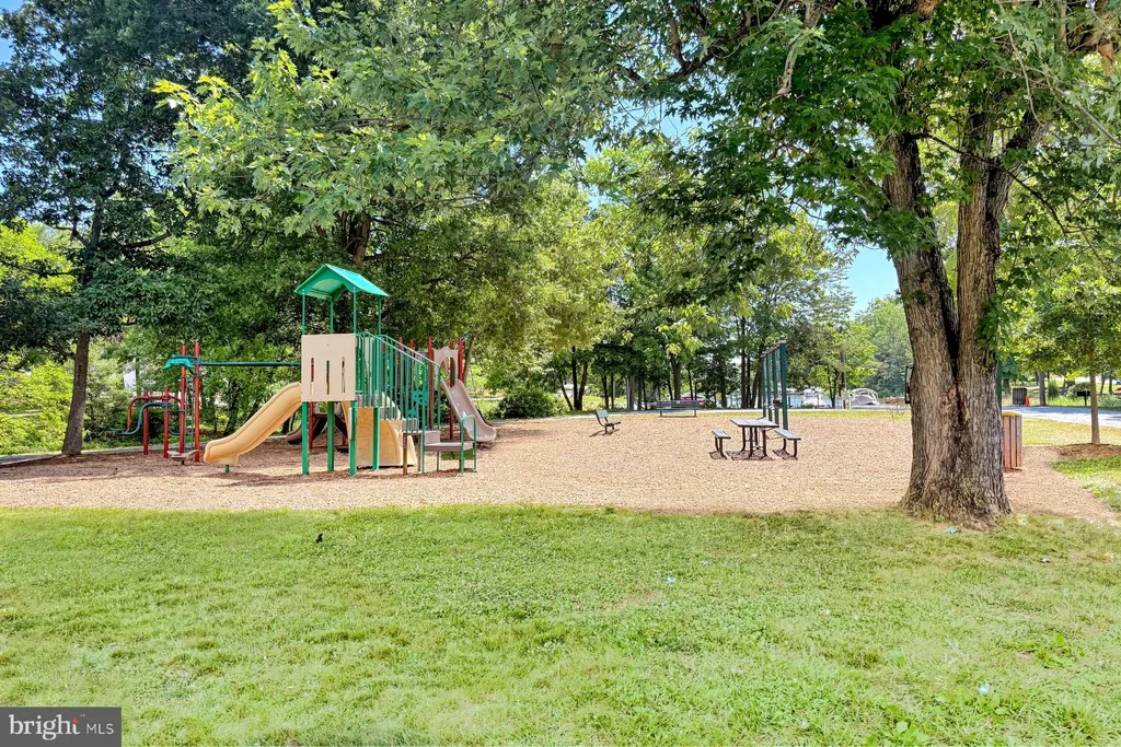 1815 Glenarm Road, Edgewater, MD 21037