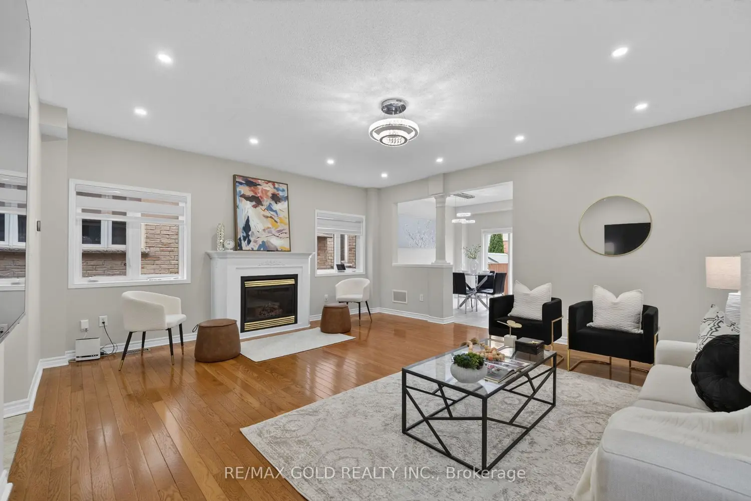 106 Meadowlark Drive photo 4