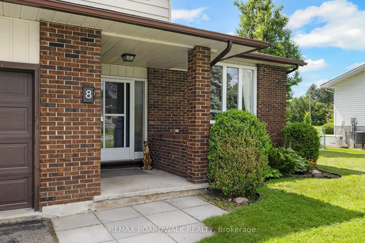 8 Jessie Drive photo 2