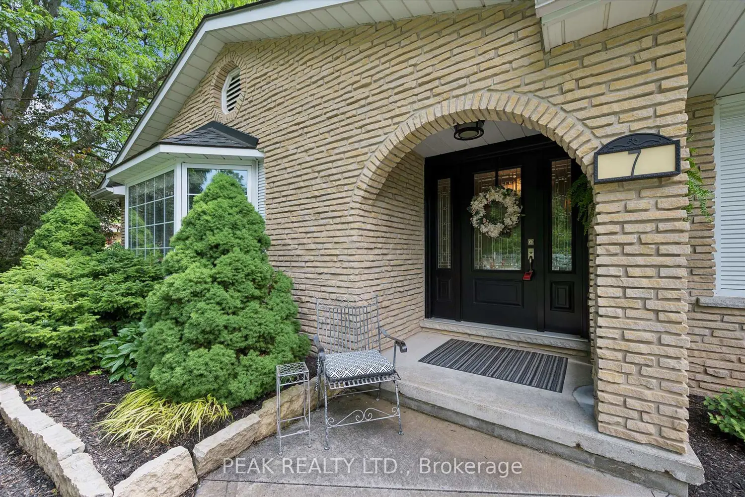 7 King Street photo 2