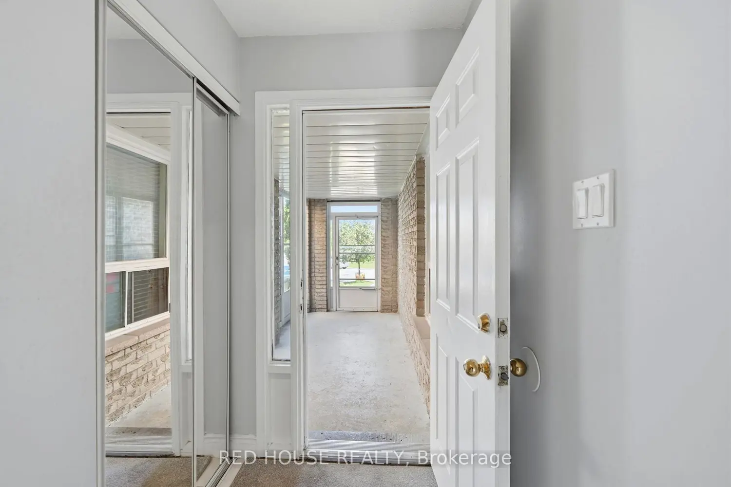 52 Terrosa Road photo 2