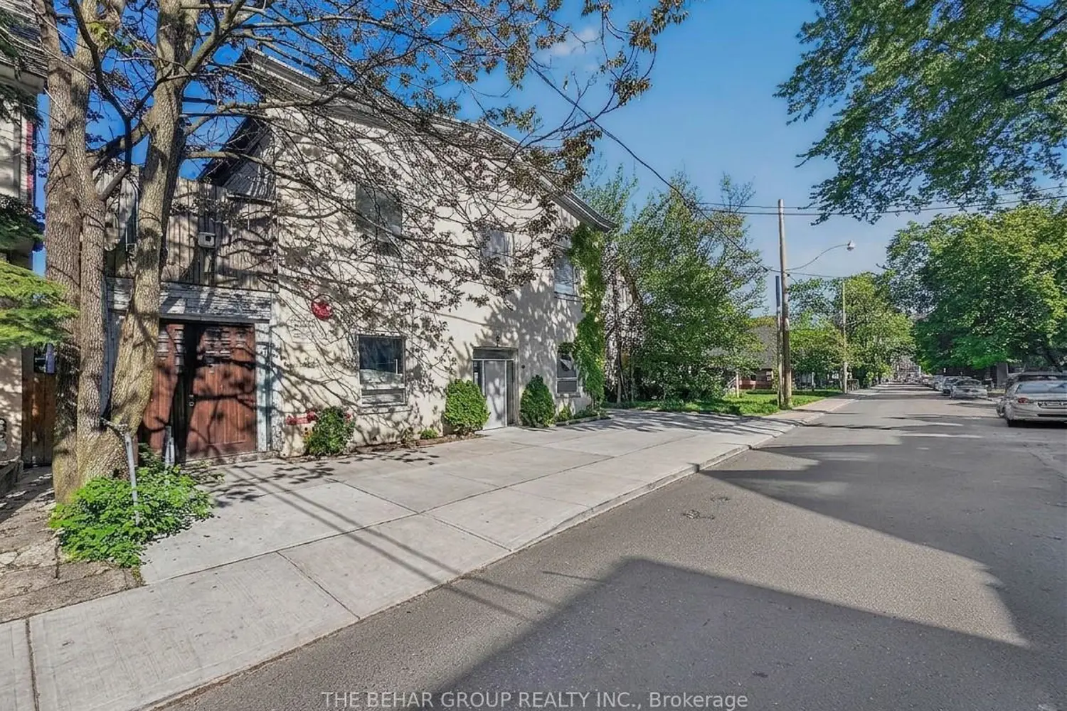 65 Bellwoods Avenue photo 2