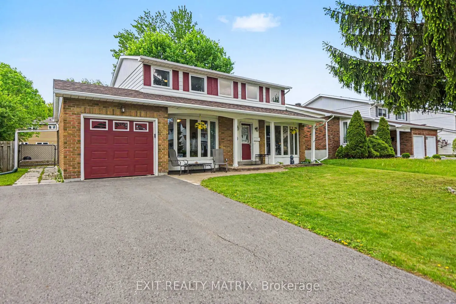 18 Highpark Crescent photo 2