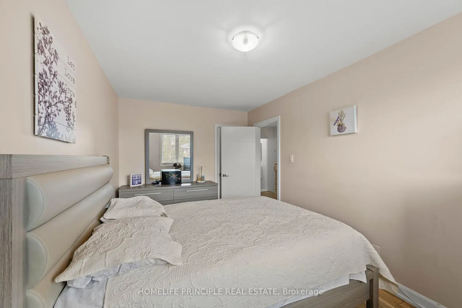 420 Salem Avenue photo 5