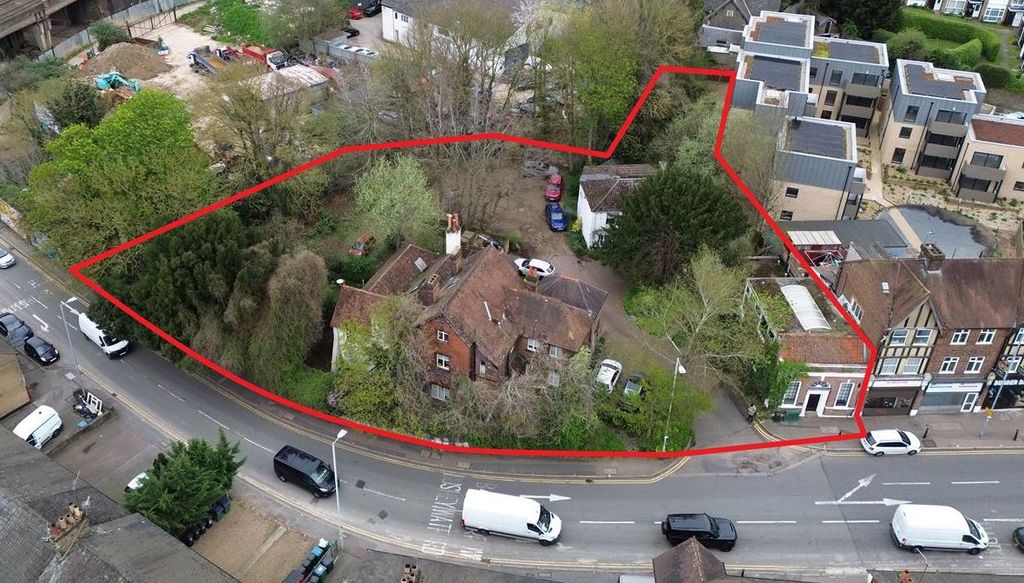 Land for saleChalk Hill & 12 Ye Corner, Watford WD19