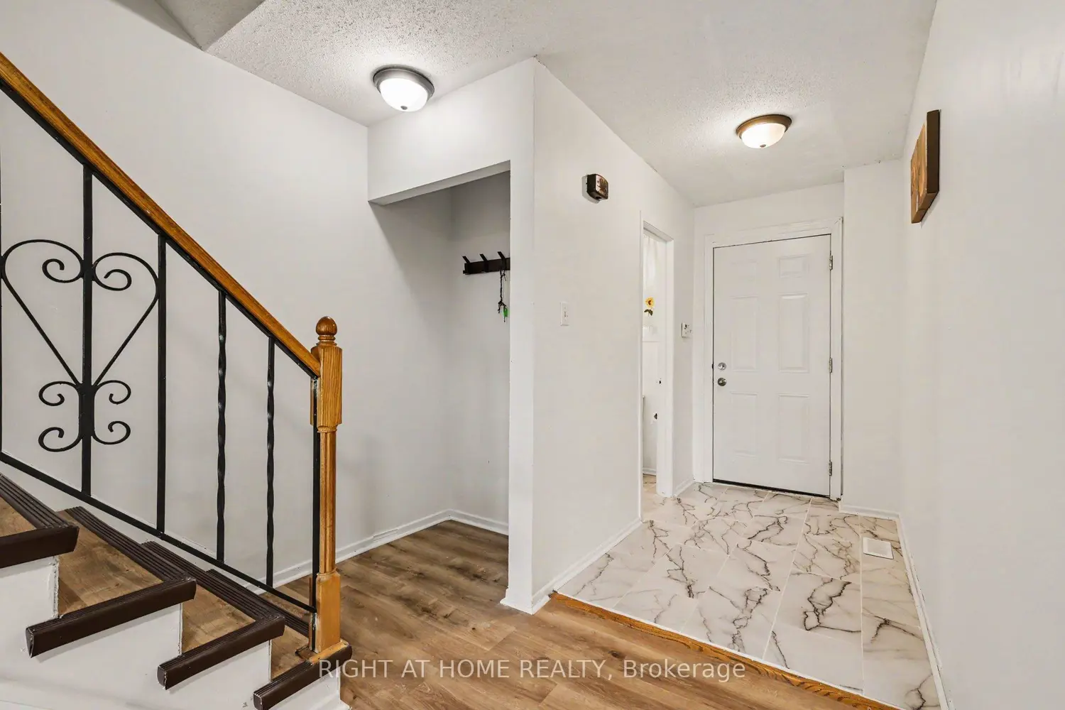 980 Gulf Place 207 photo 3