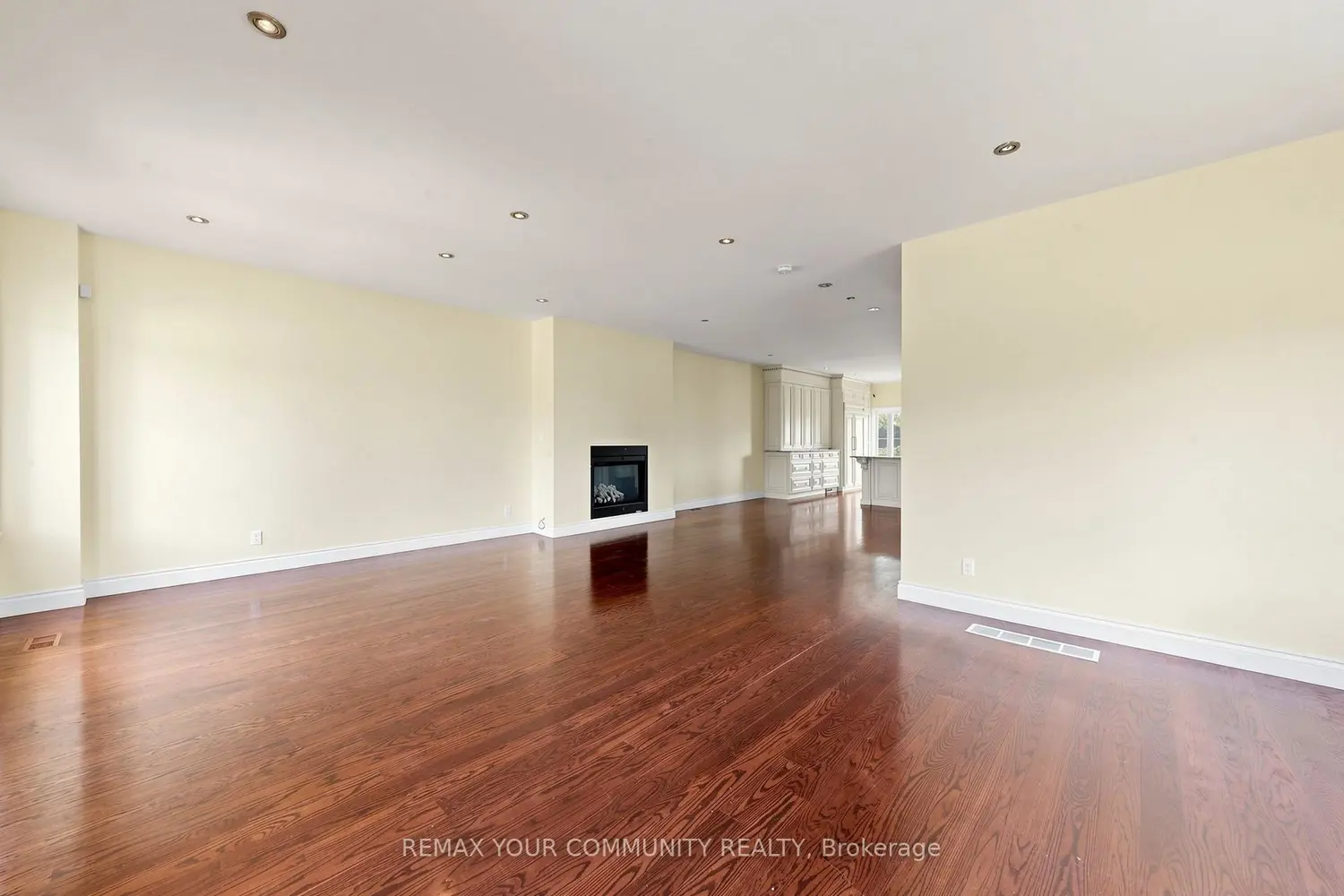 171 Beta Street photo 3