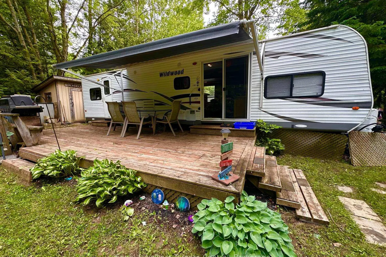 7489 Sideroad 5 E W 22