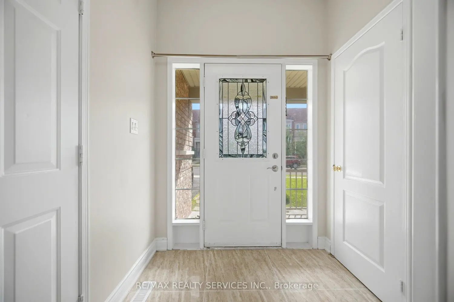 249 Sunny Meadow Boulevard photo 4