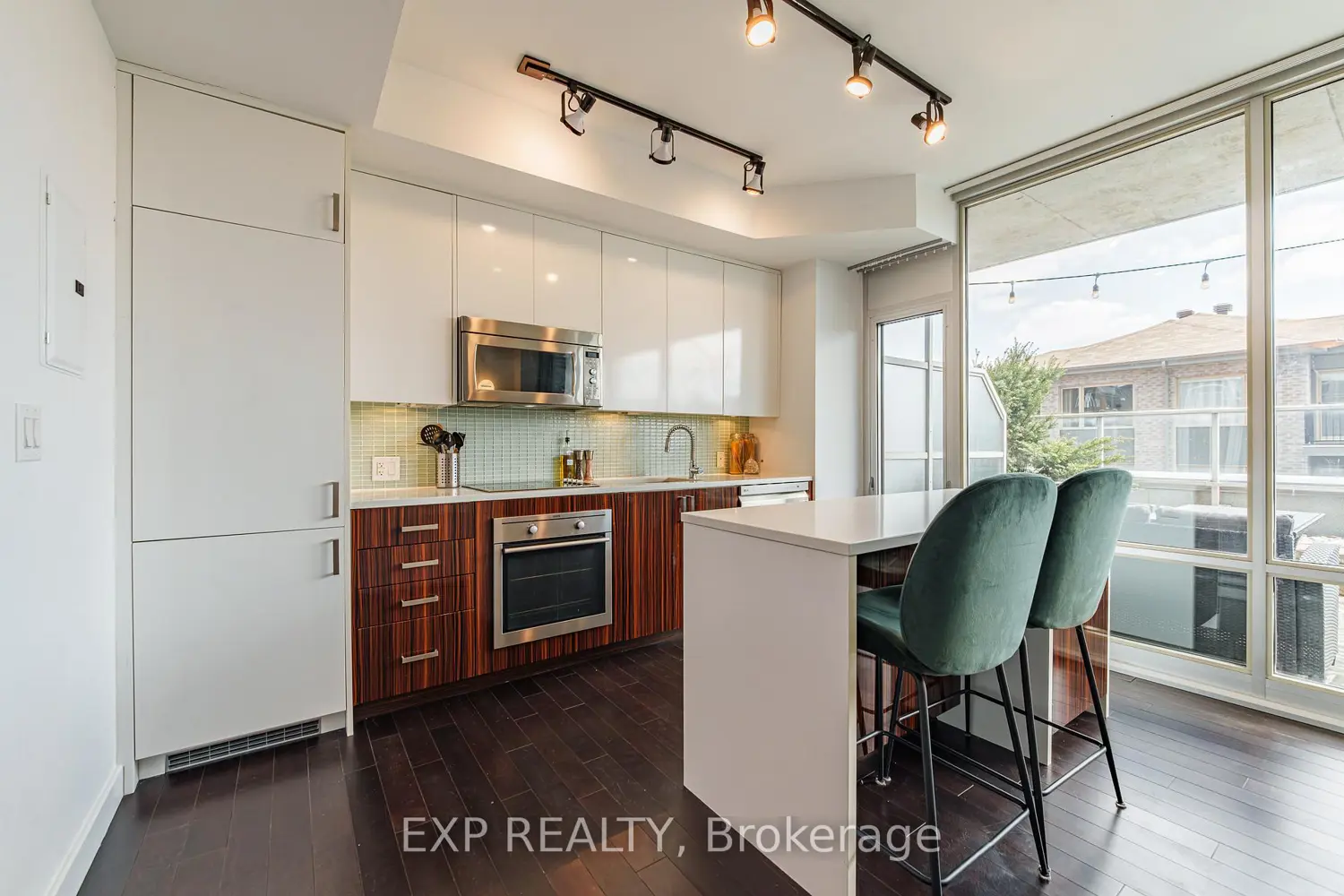 201 Parkdale Avenue 308 photo 2