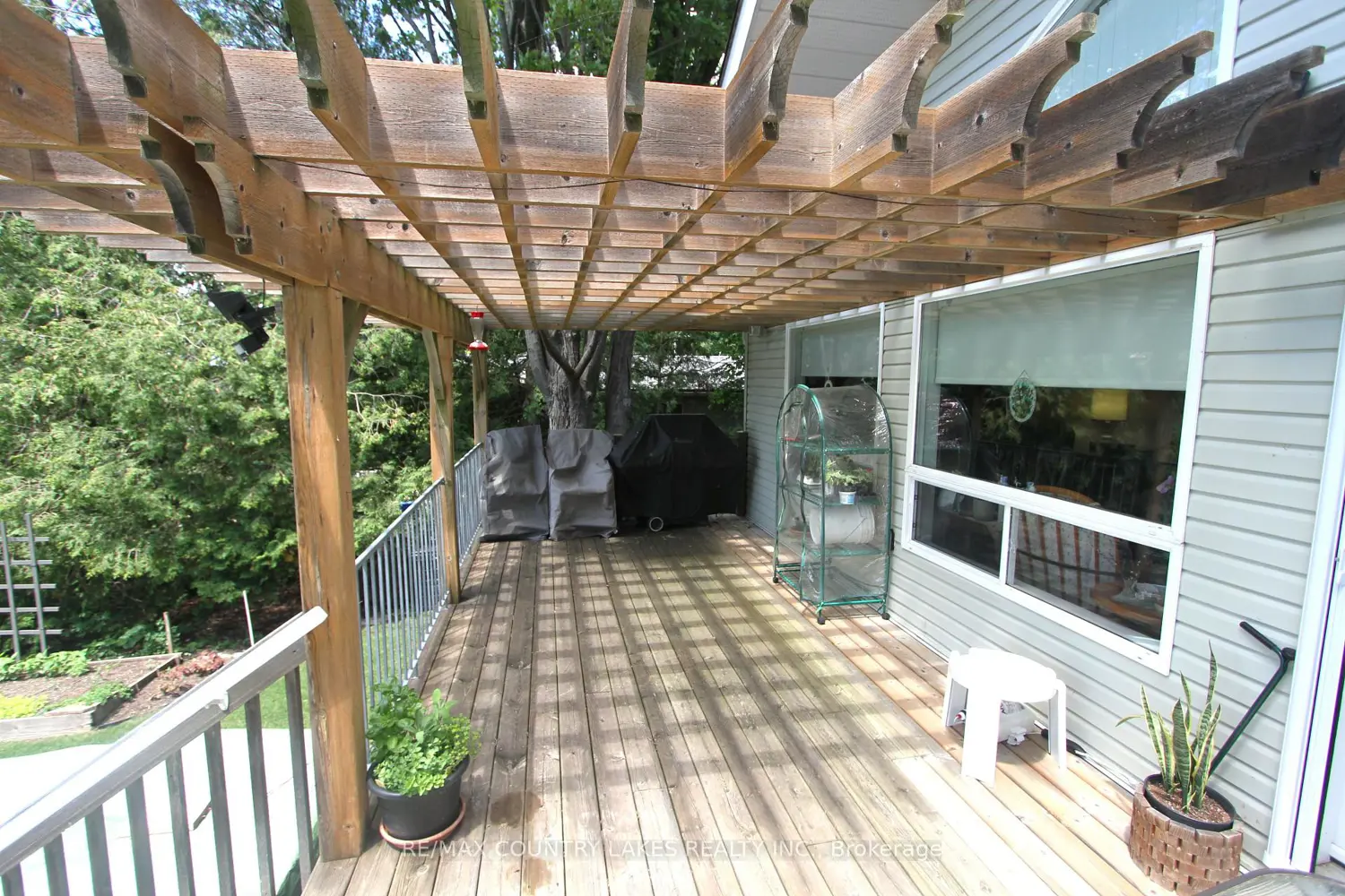 27 Hillcrest Avenue photo 5