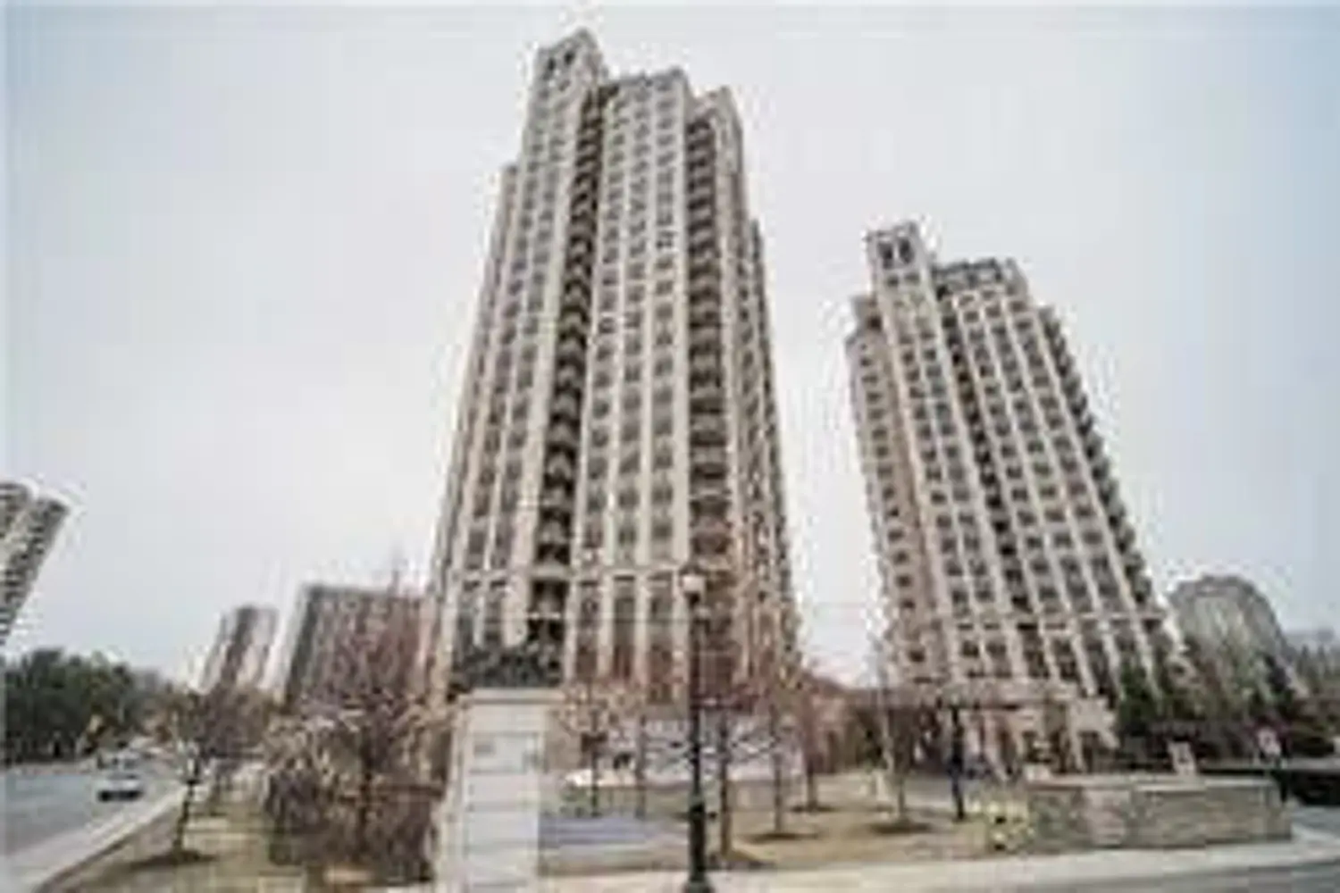133 Wynford Drive 1203