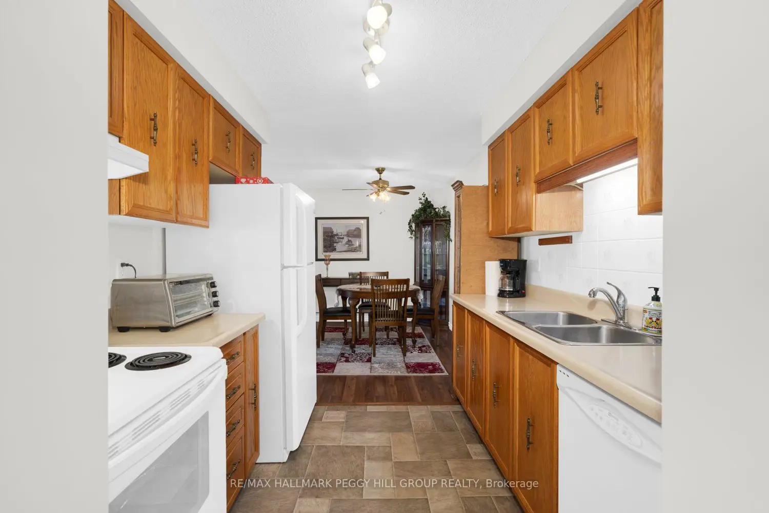 10B Coulter Street 211 photo 5