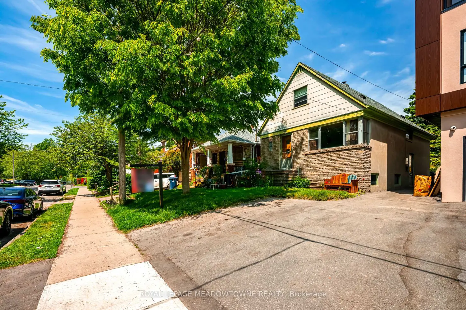 182 Lakeshore Drive photo 4
