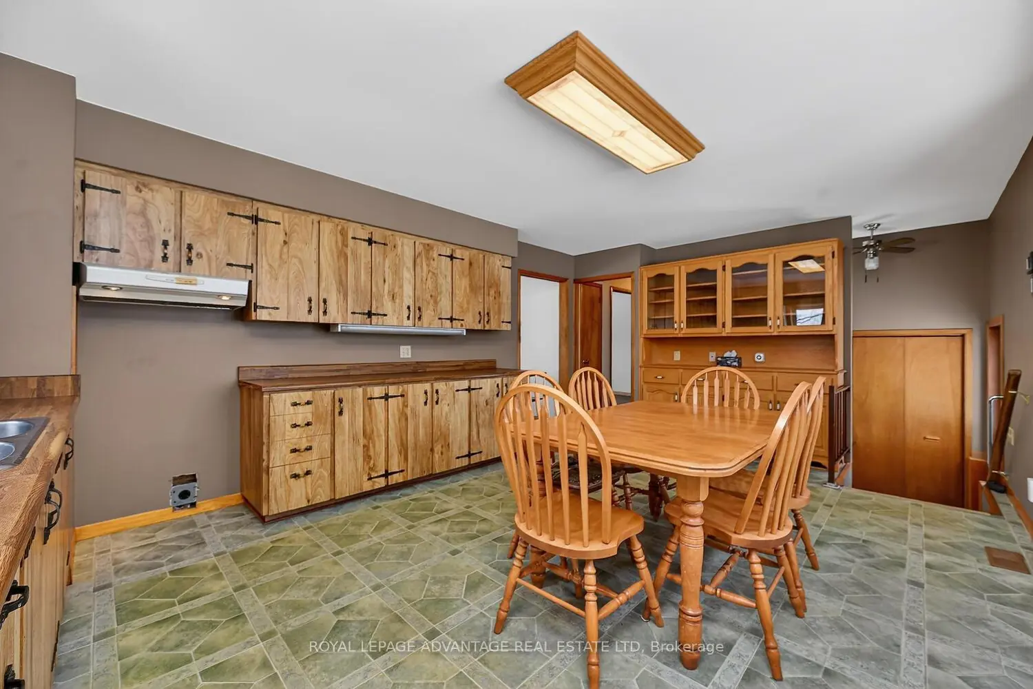 83 Broadview Avenue photo 4