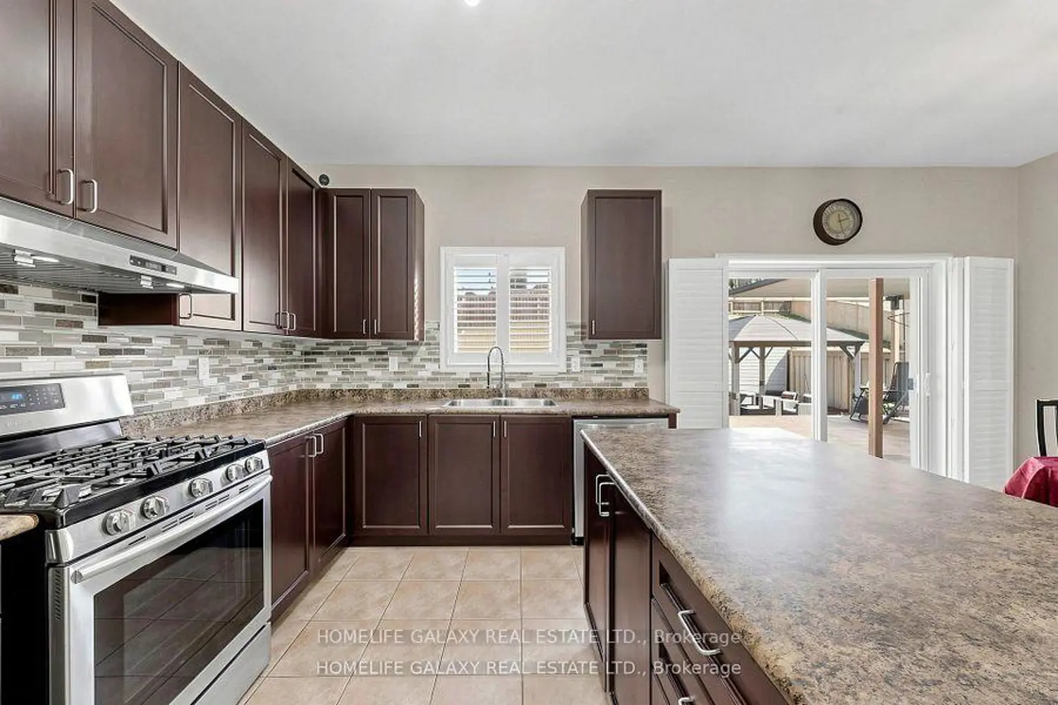 1871 Arborwood Drive photo 4