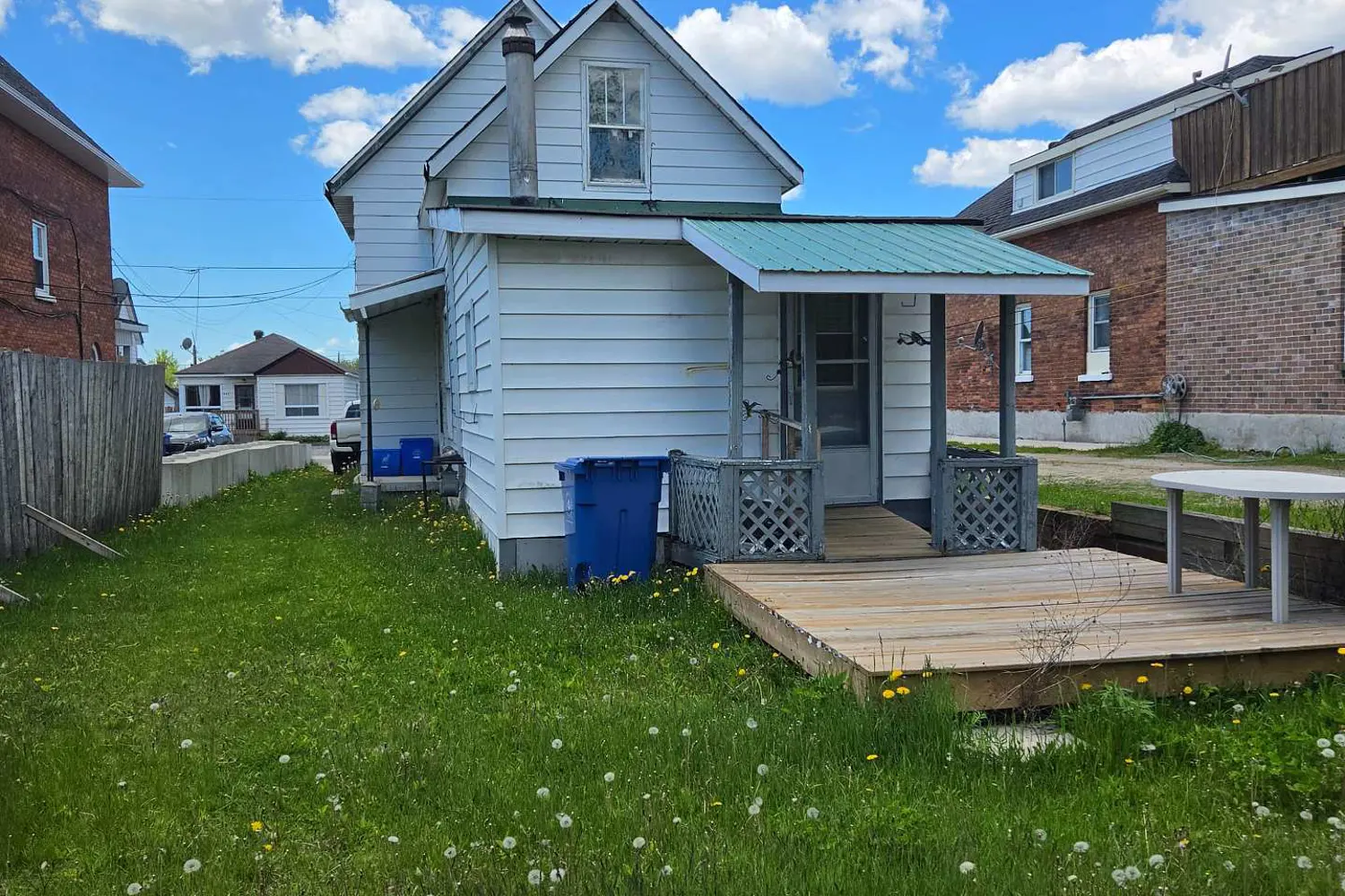 732 Mcintyre Street photo 2
