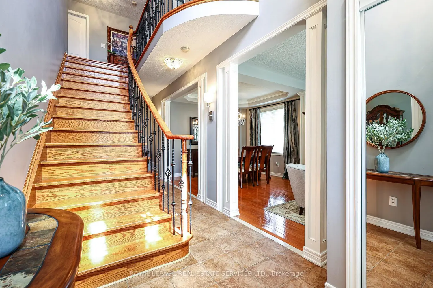140 Humber Forest Court photo 4