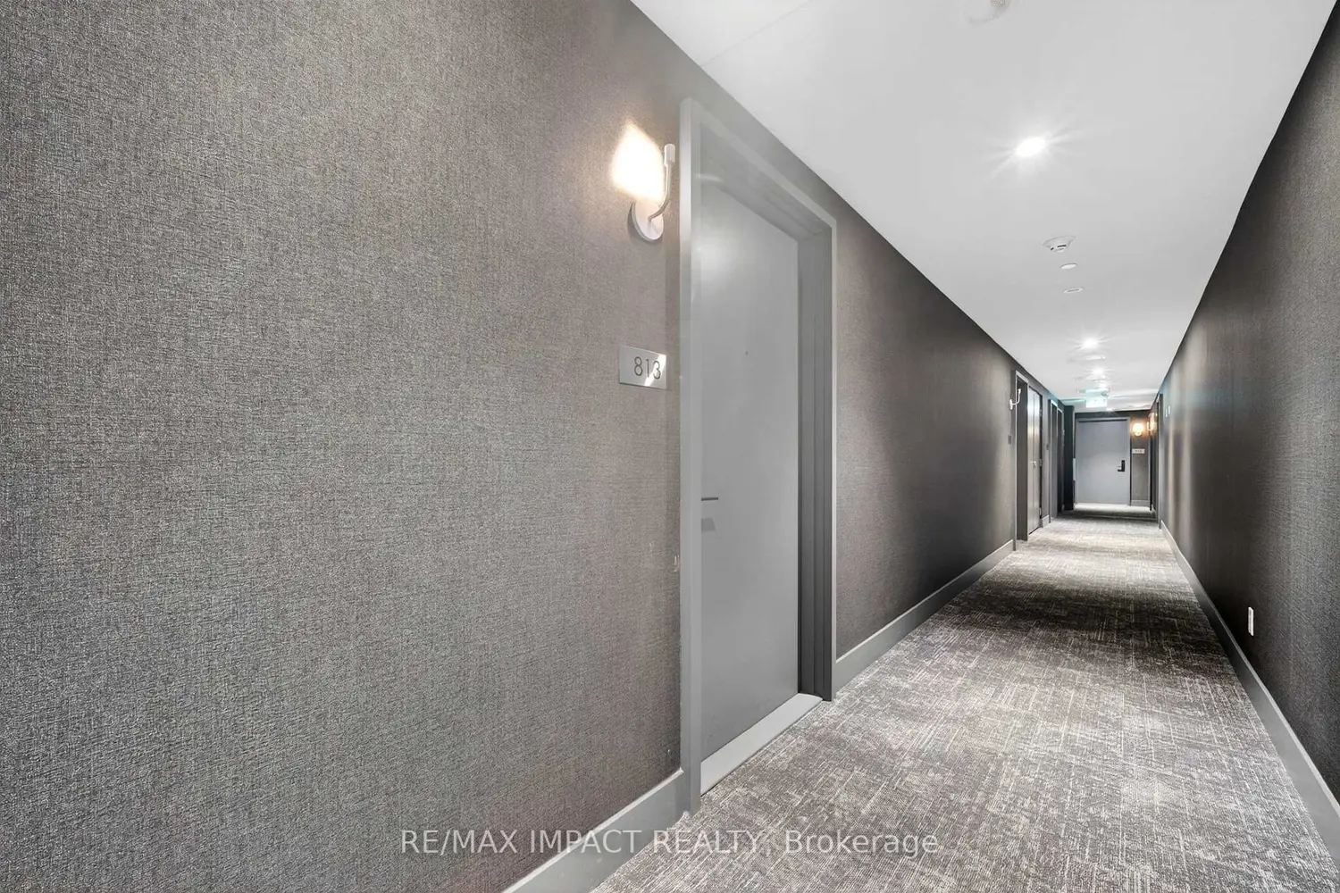 308 Jarvis Street 813 photo 2