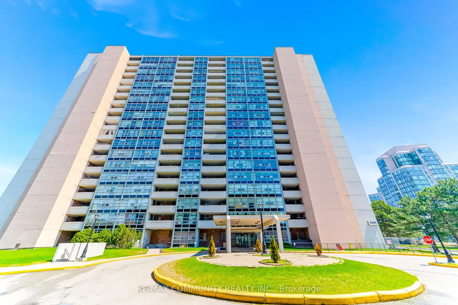 3380 Eglinton Avenue 511
