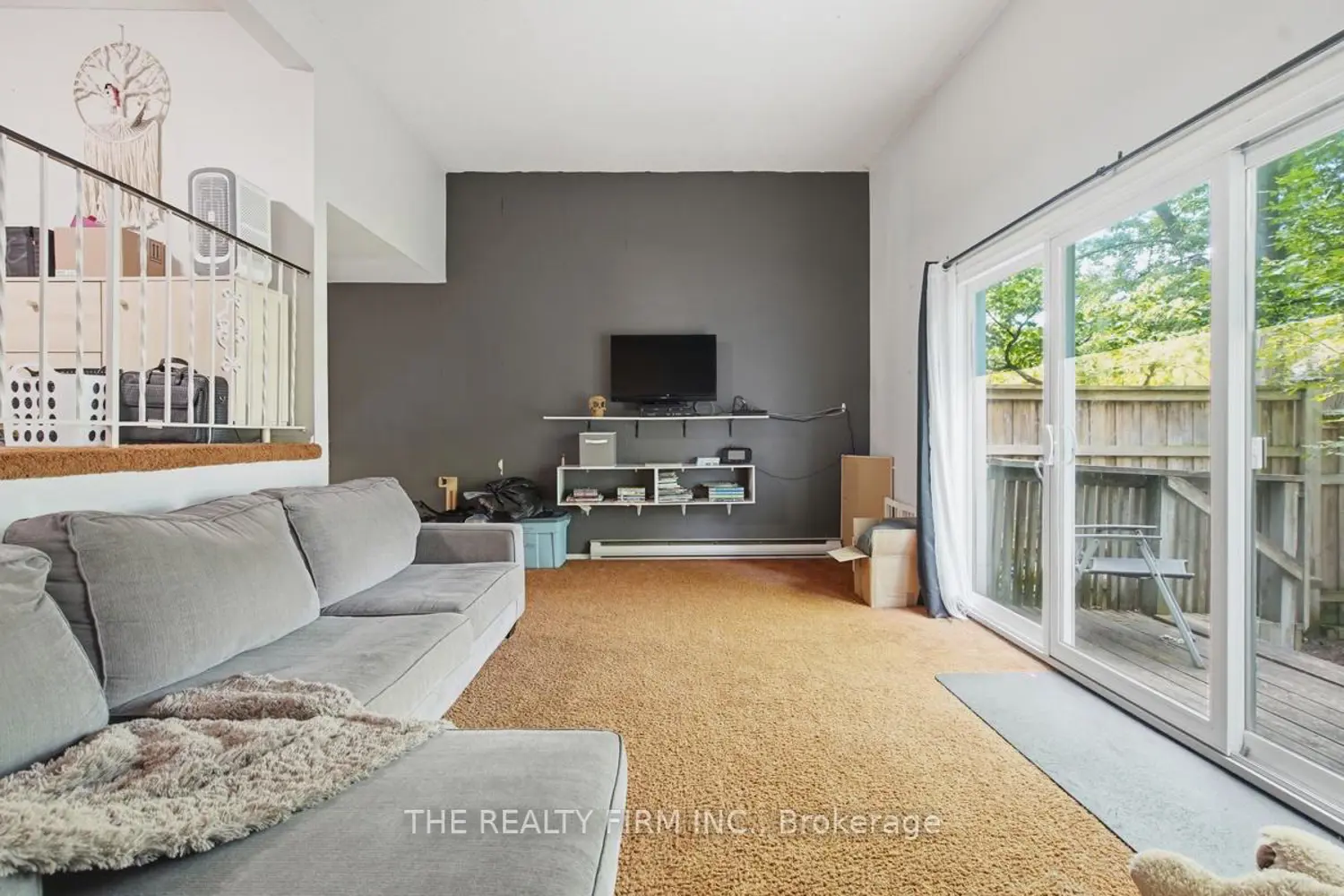 159 Sandringham Crescent 32 photo 2