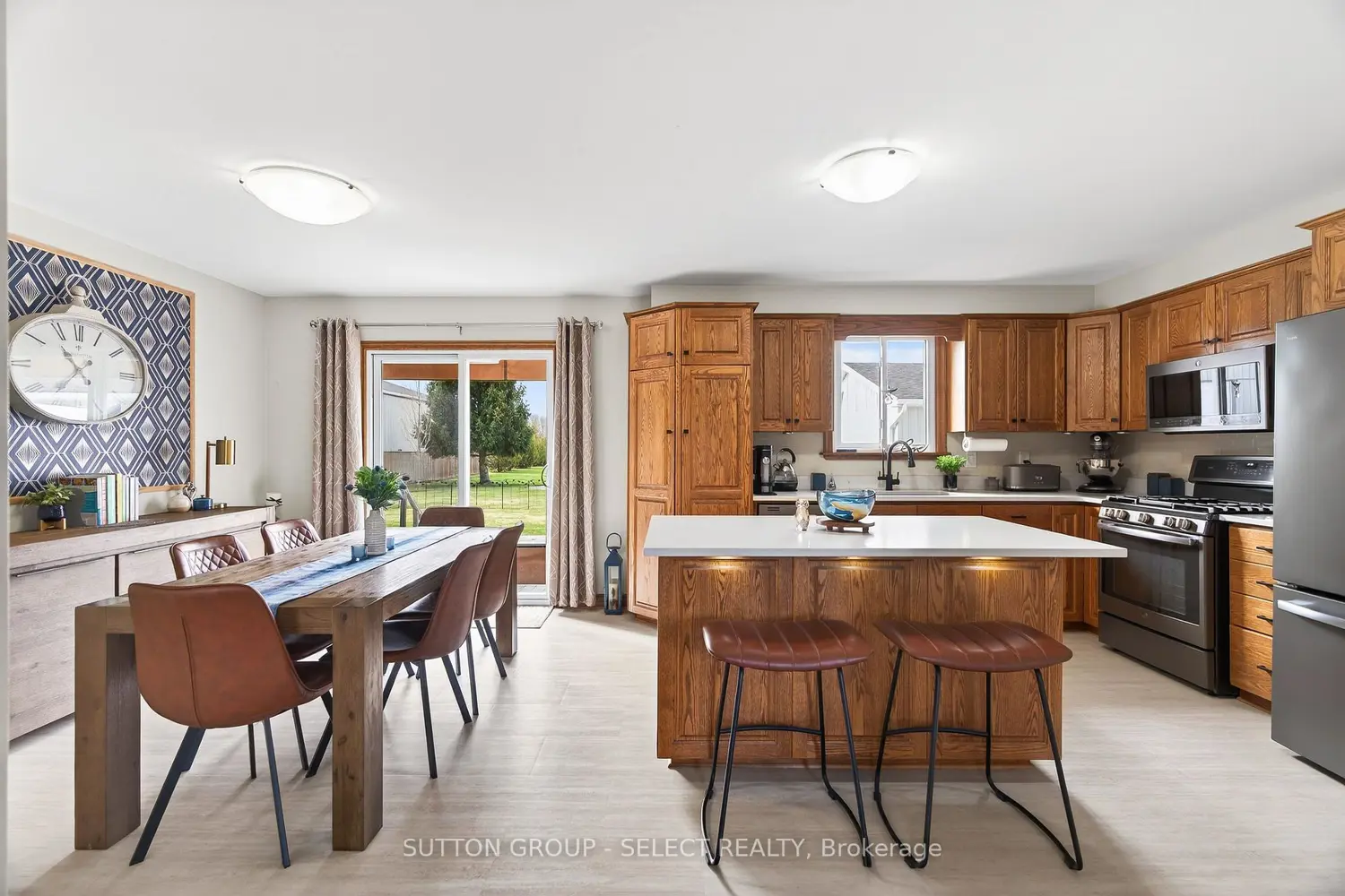 51169 Clinton Street photo 5