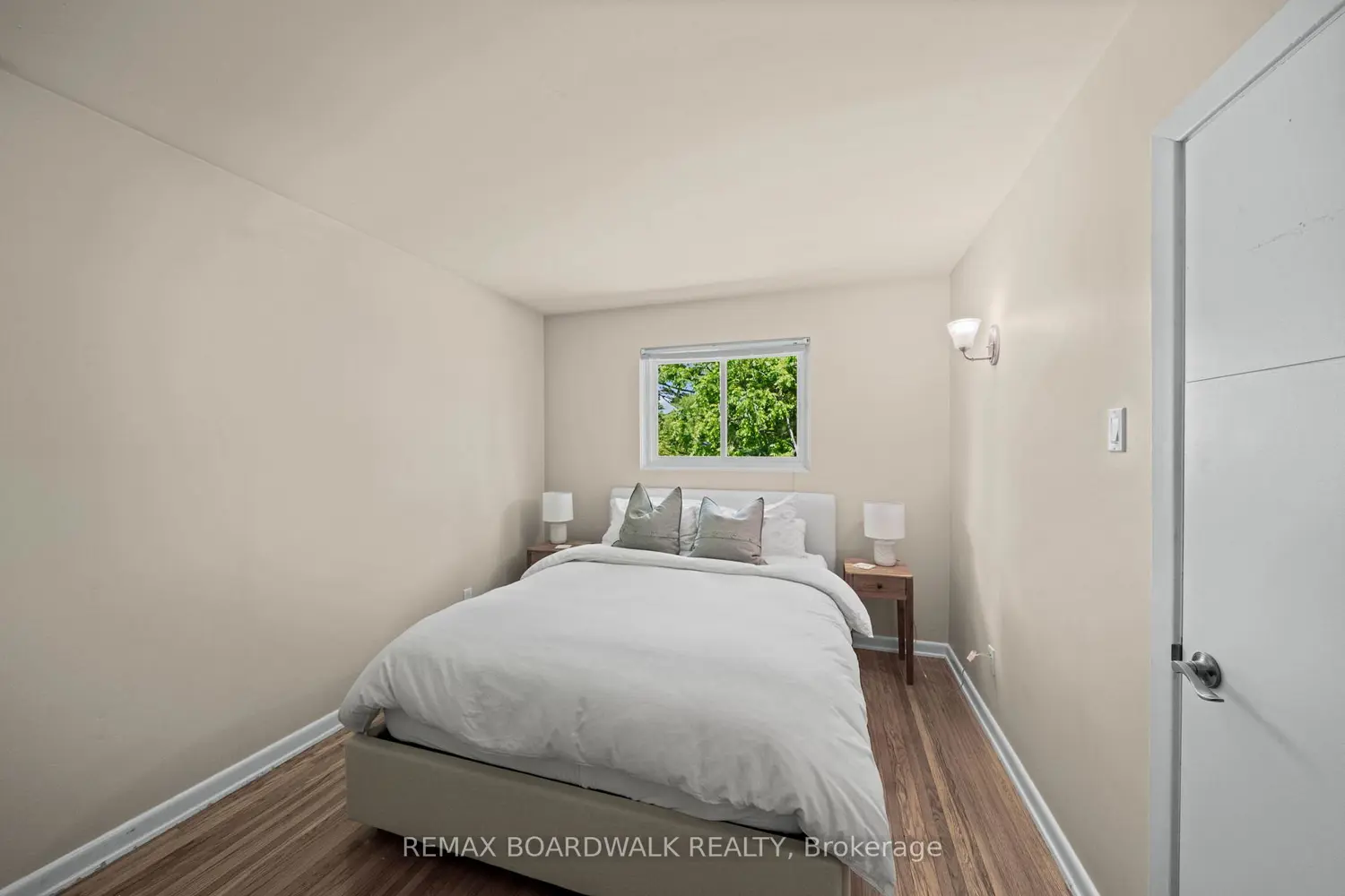 1311 Adirondack Drive photo 4