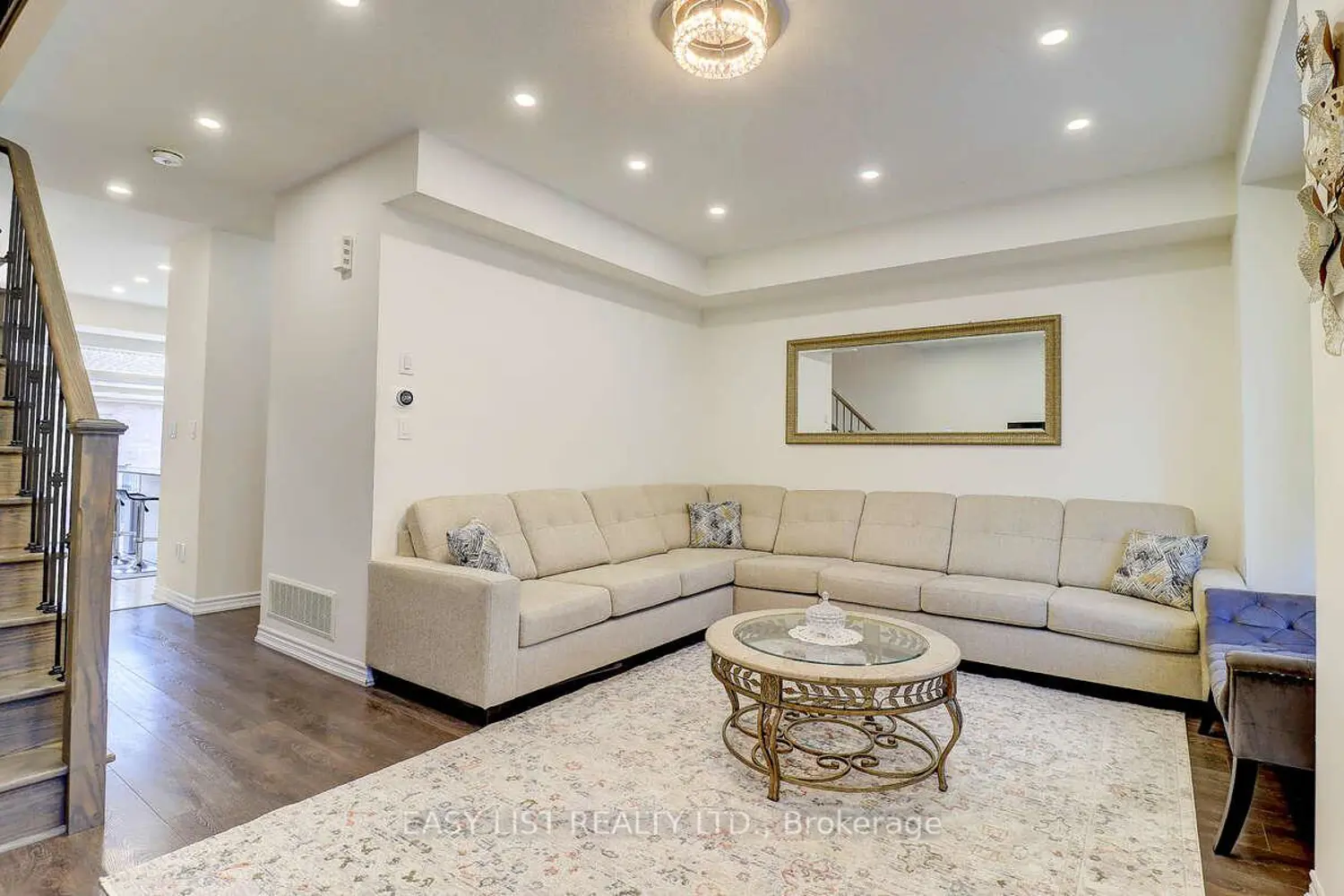 38 Hallmark Way