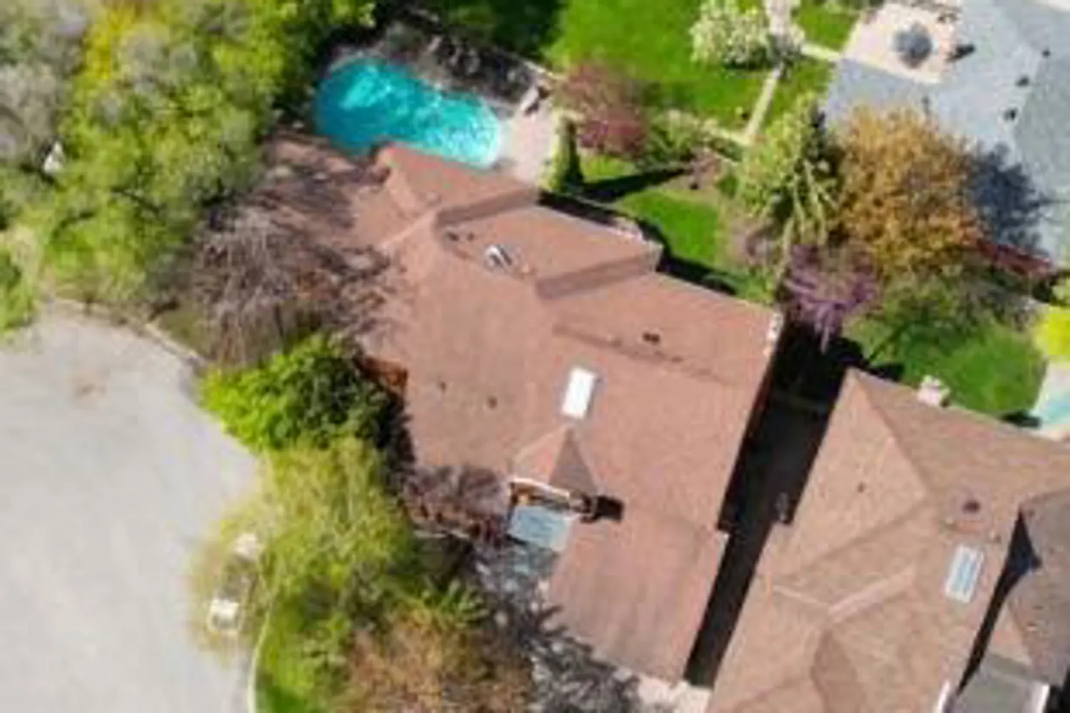 15 Sunforest Court