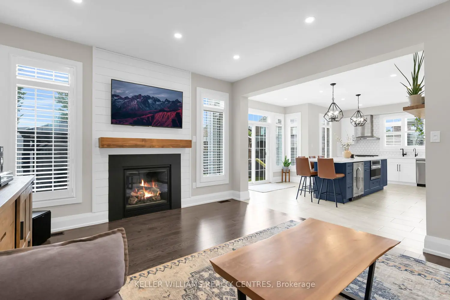 2 Jewelwing Court