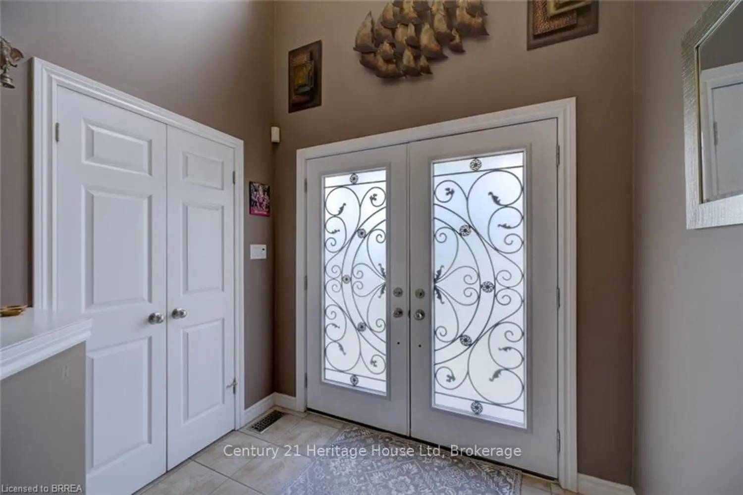 44 Mcqueen Drive photo 4