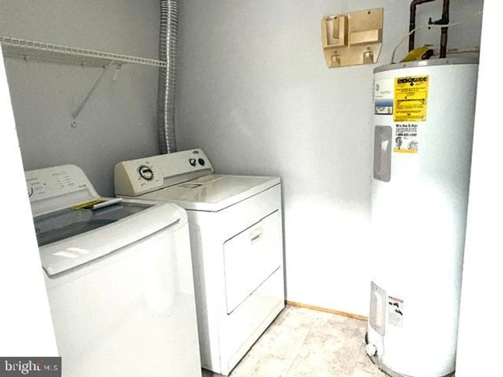 18032 Chalet Drive Unit 26-201, Germantown, MD 20874