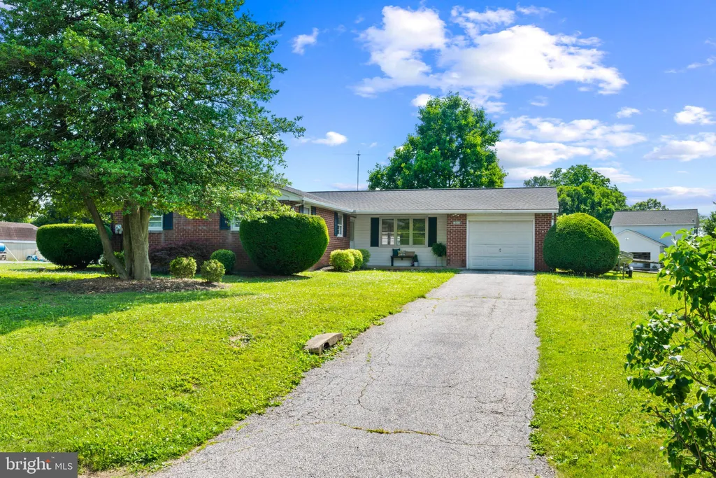 1026 Highfield Drive, Hampstead, MD 21074 photo 4