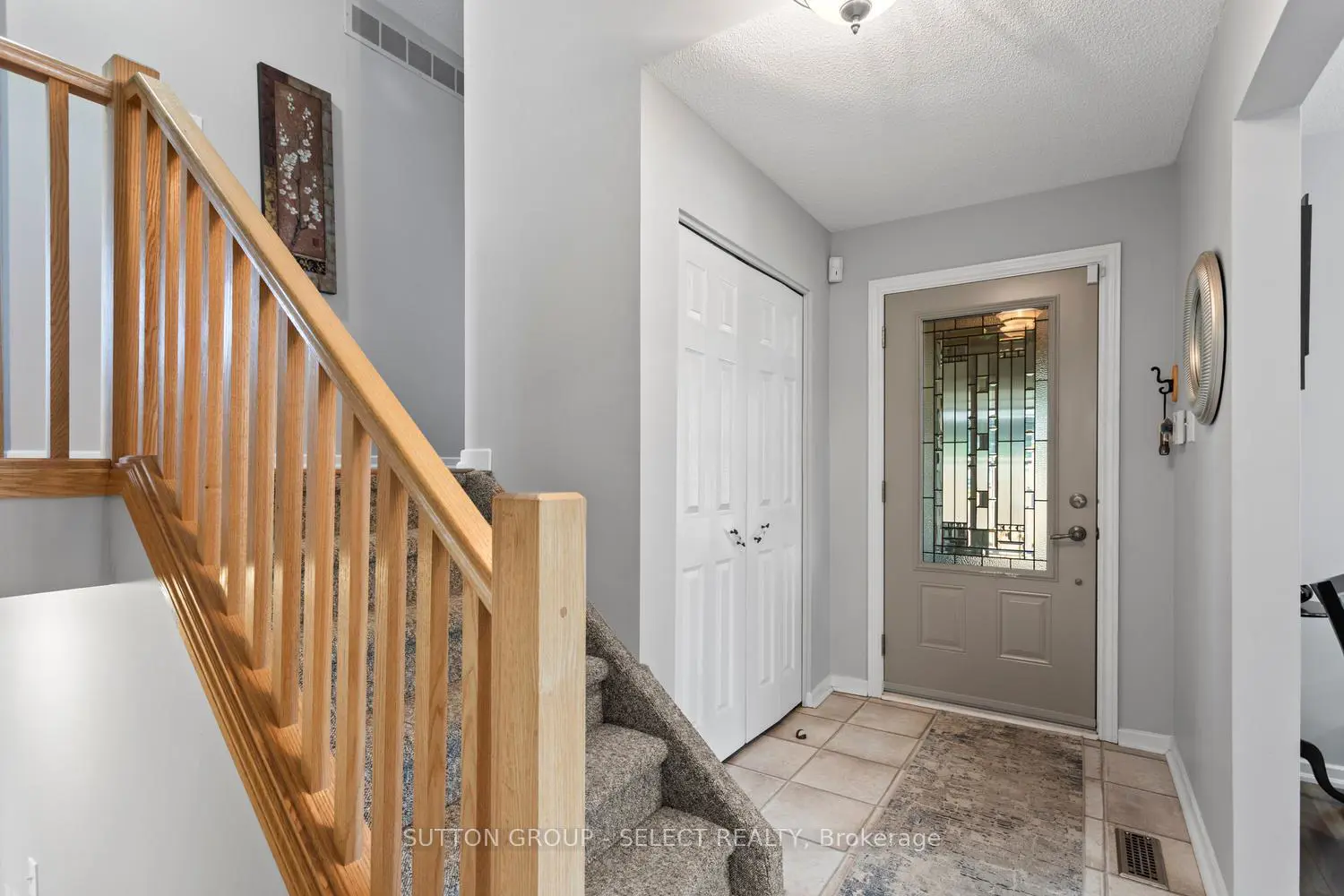 31 Renny Crescent photo 5
