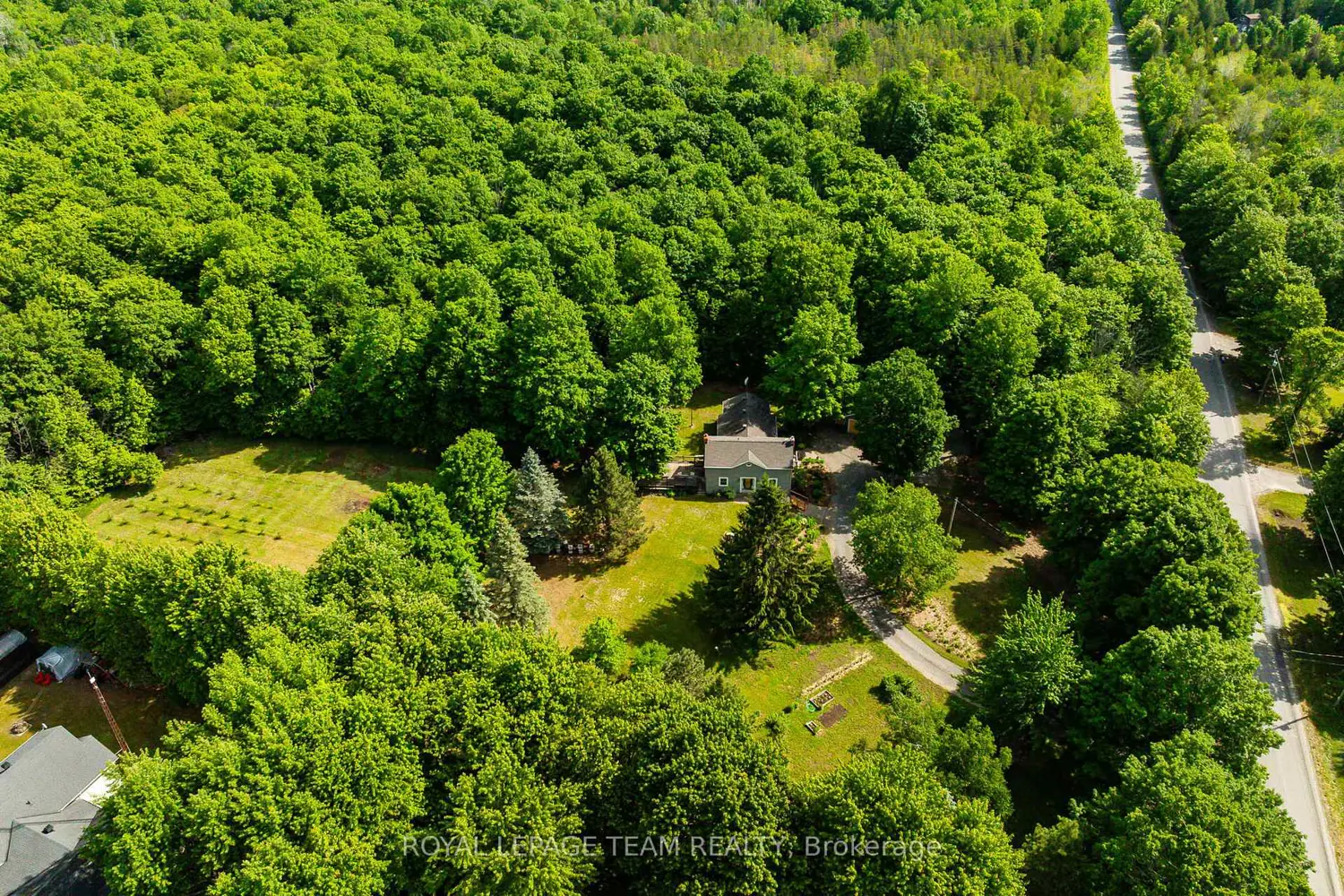 373 Craig Road photo 2