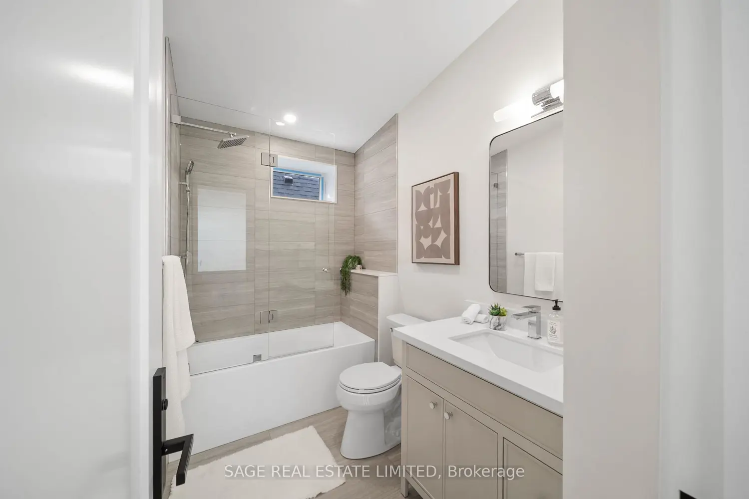 116 Lee Avenue photo 3