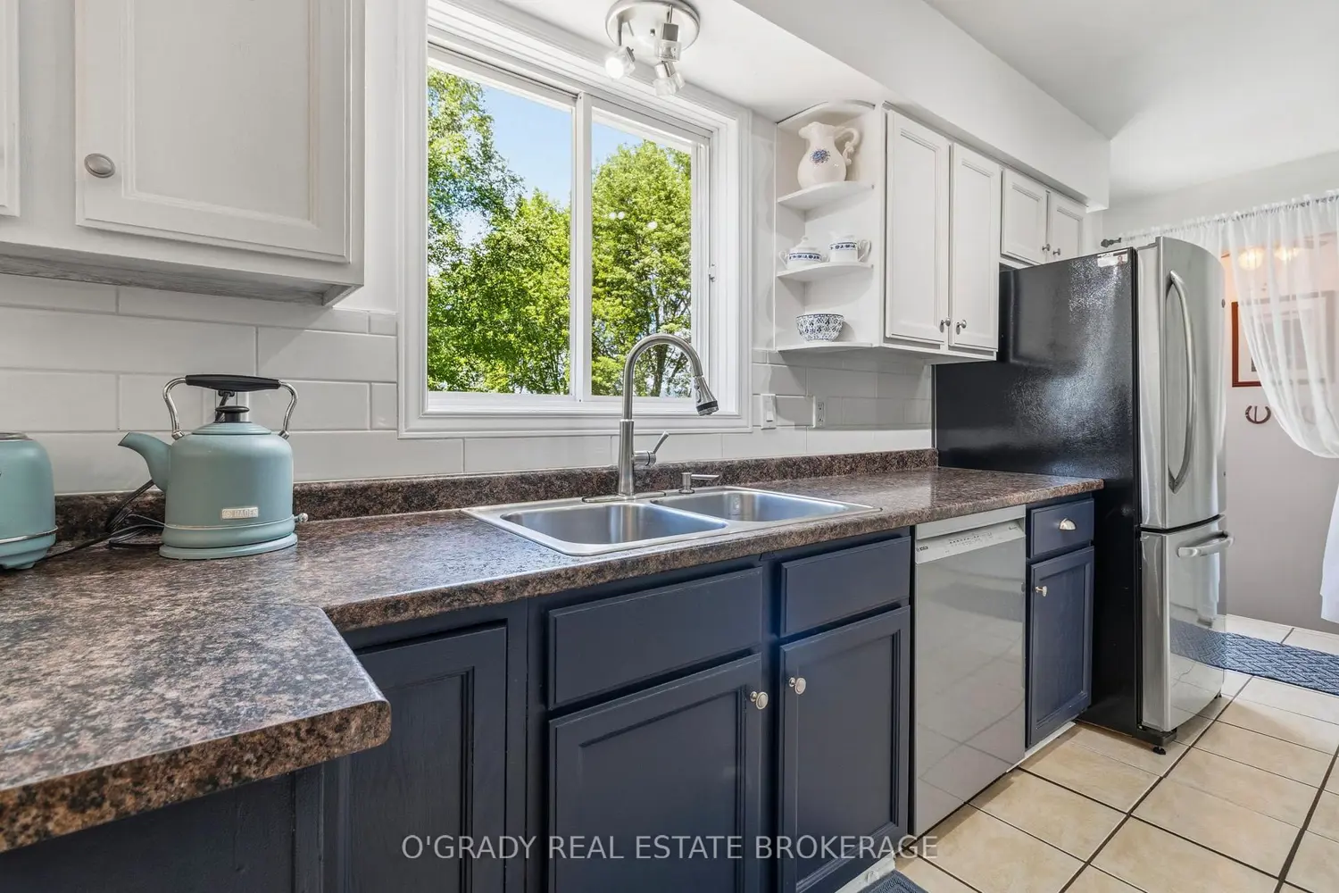 144 Osborne Road photo 3